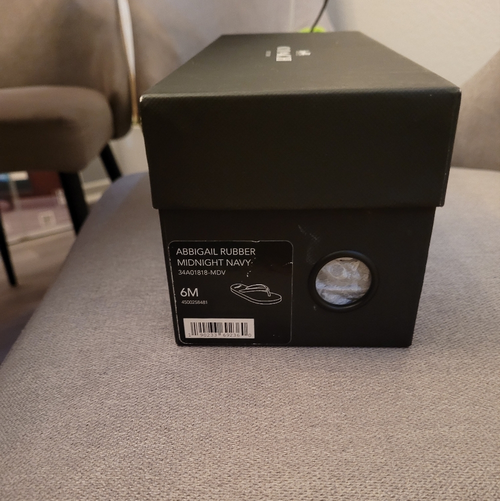 Coach Shoe Box - Picture 2 of 2